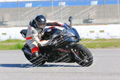 media/Jan-20-2023-Fastrack Riders (Fri) [[f2ad32aba3]]/Level 1/session 3 turn 9/